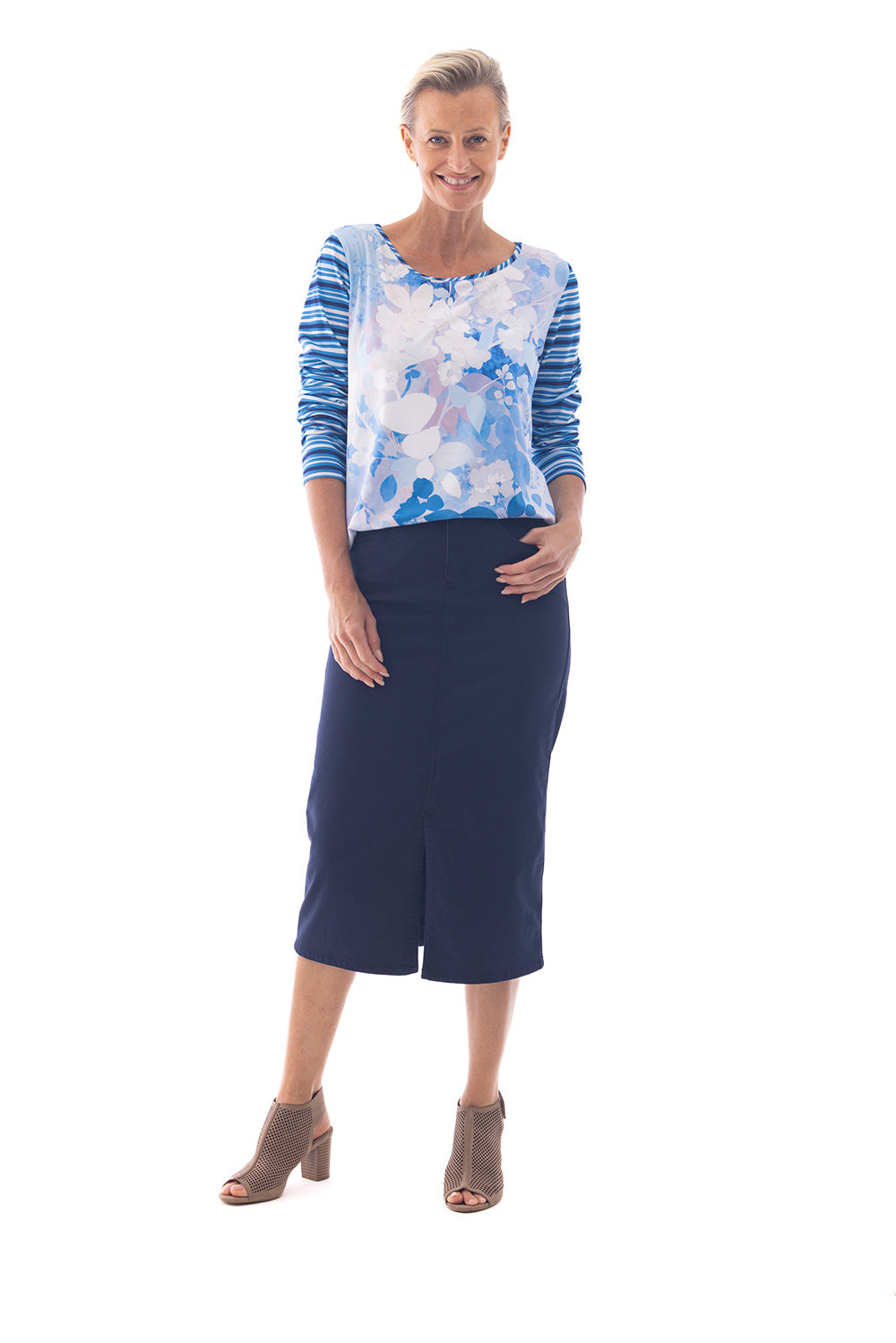 Cafe Latte Blue Foliage CLM531