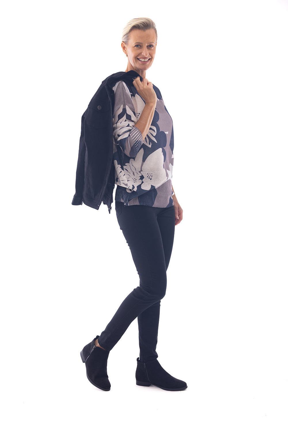 Cafe Latte Black Print CLK109