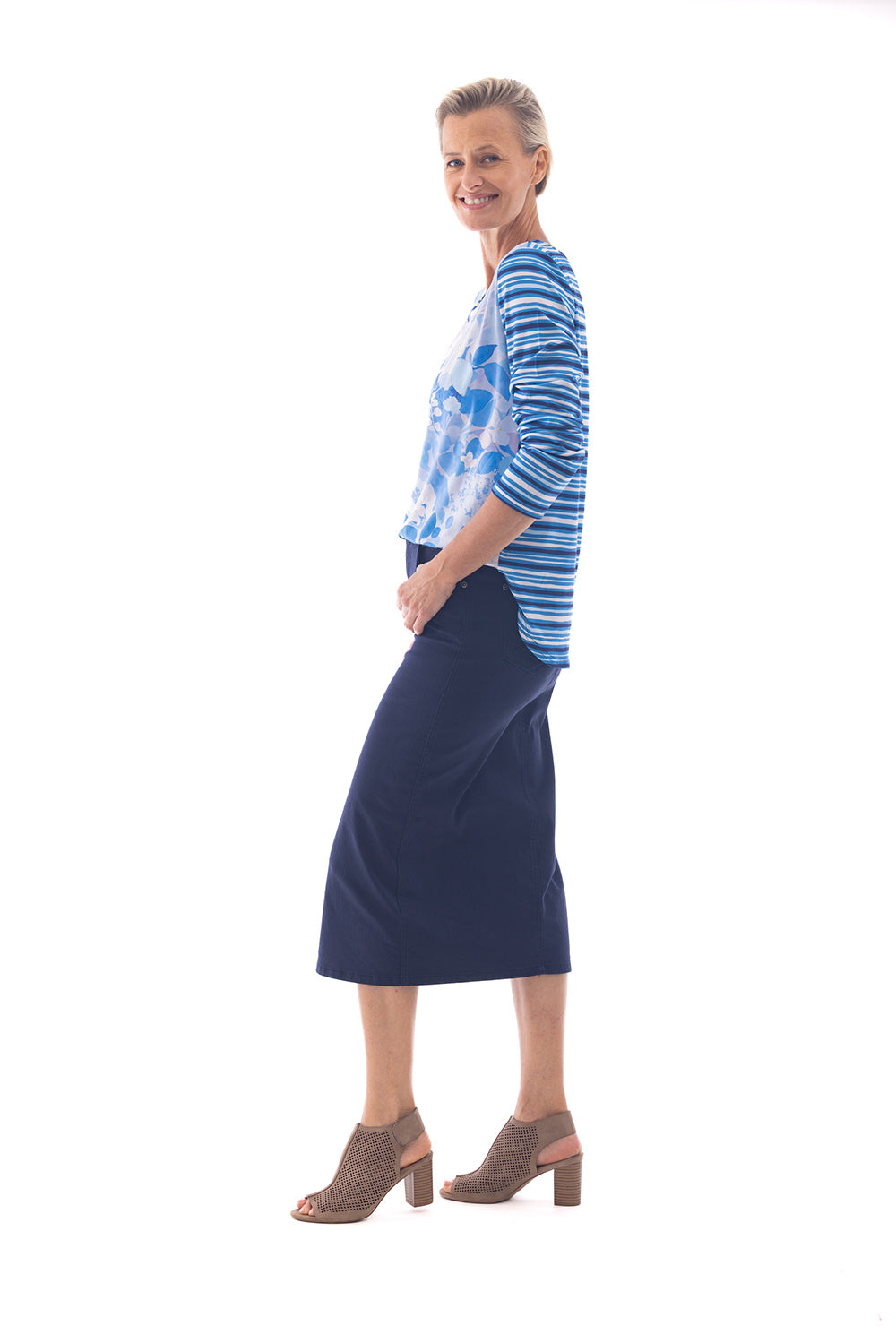 Cafe Latte Blue Foliage CLM531