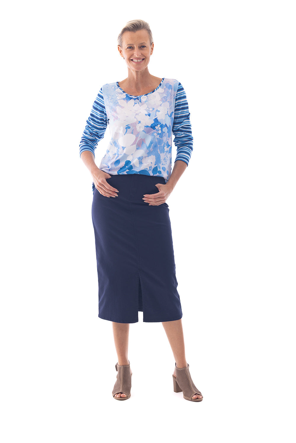 Cafe Latte Blue Foliage CLM531