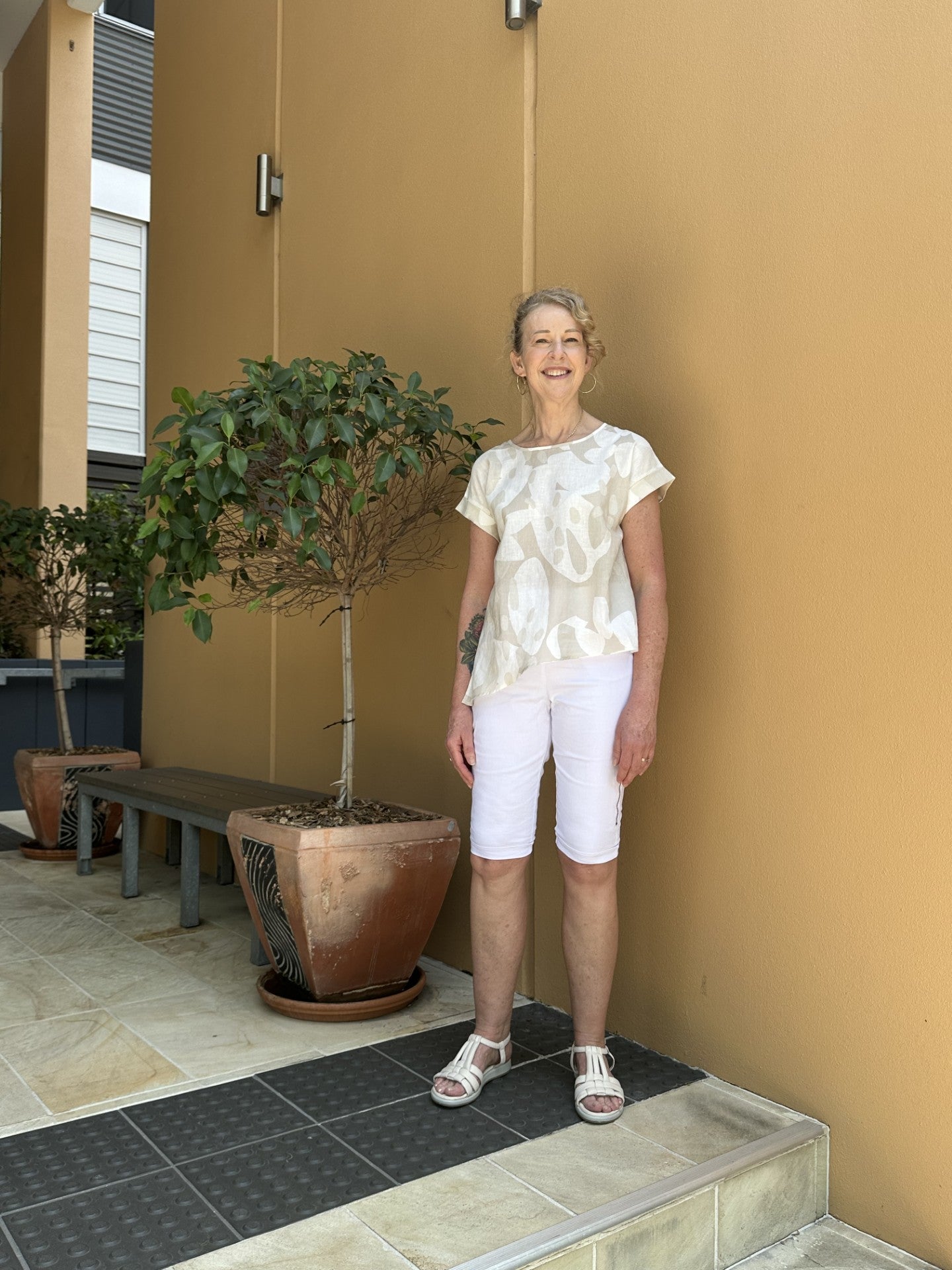 Cafe Latte Zip Short White CLM167