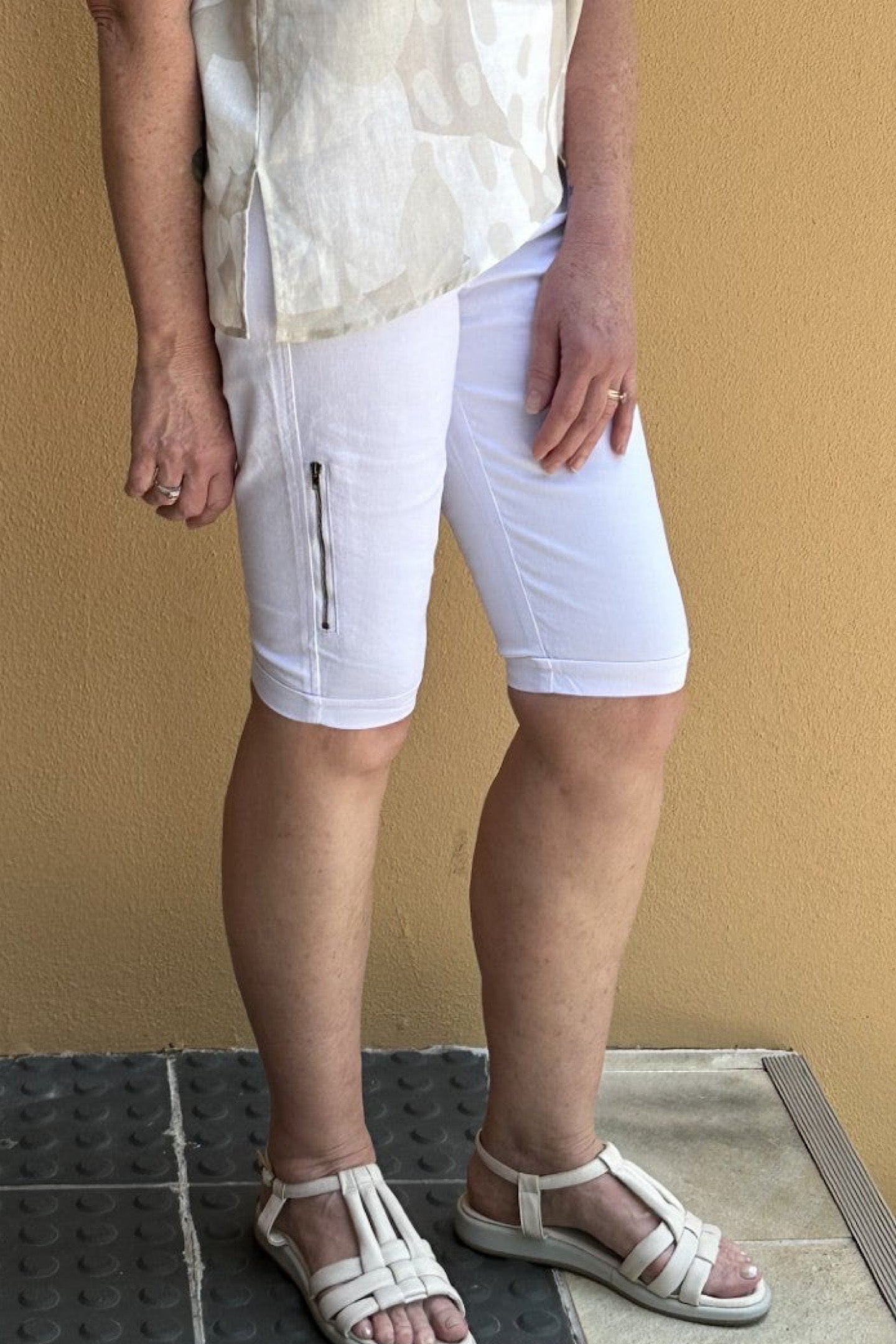 Cafe Latte Zip Short White CLM167