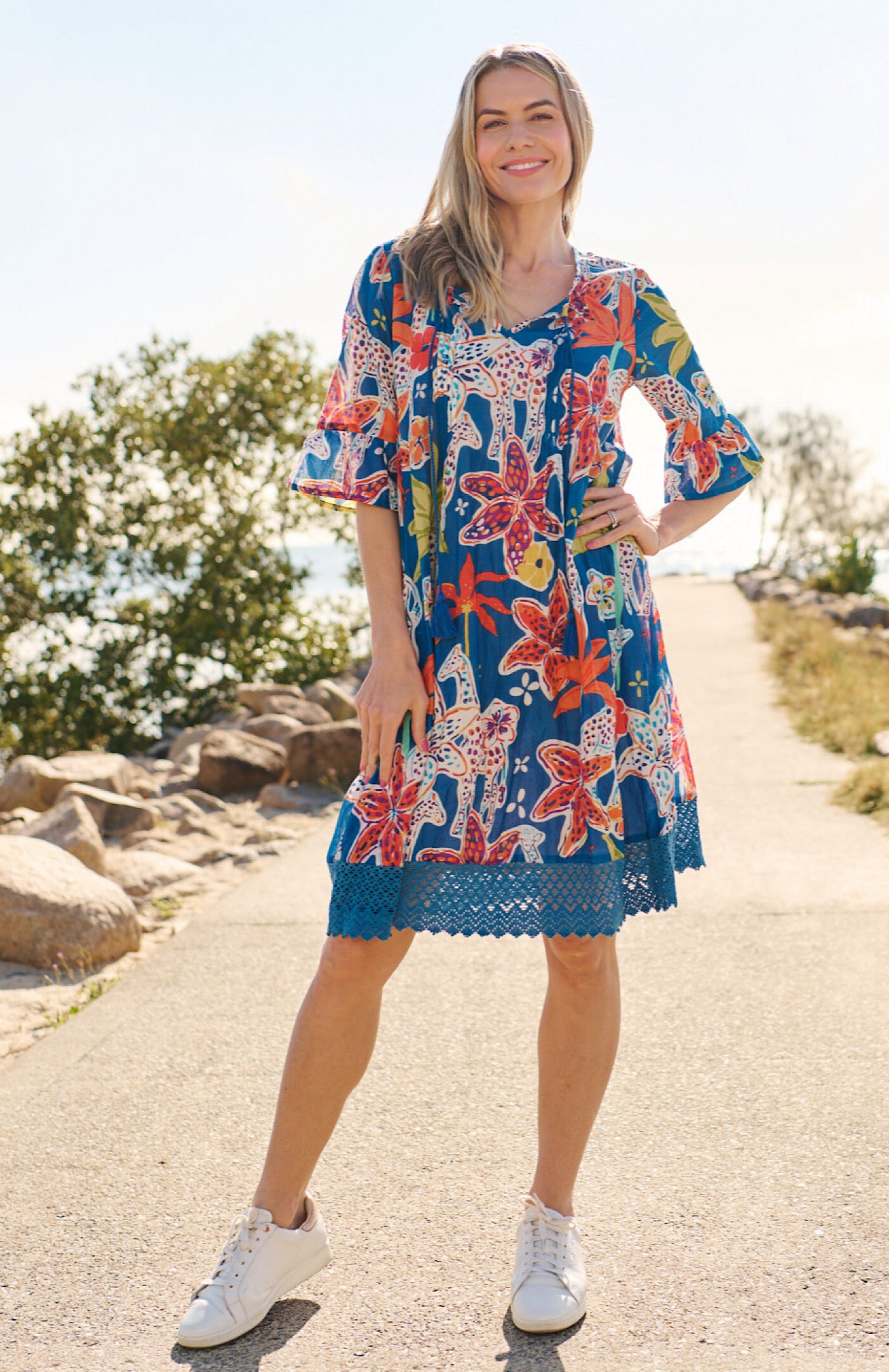 One Summer Hannah Giraffe Blue