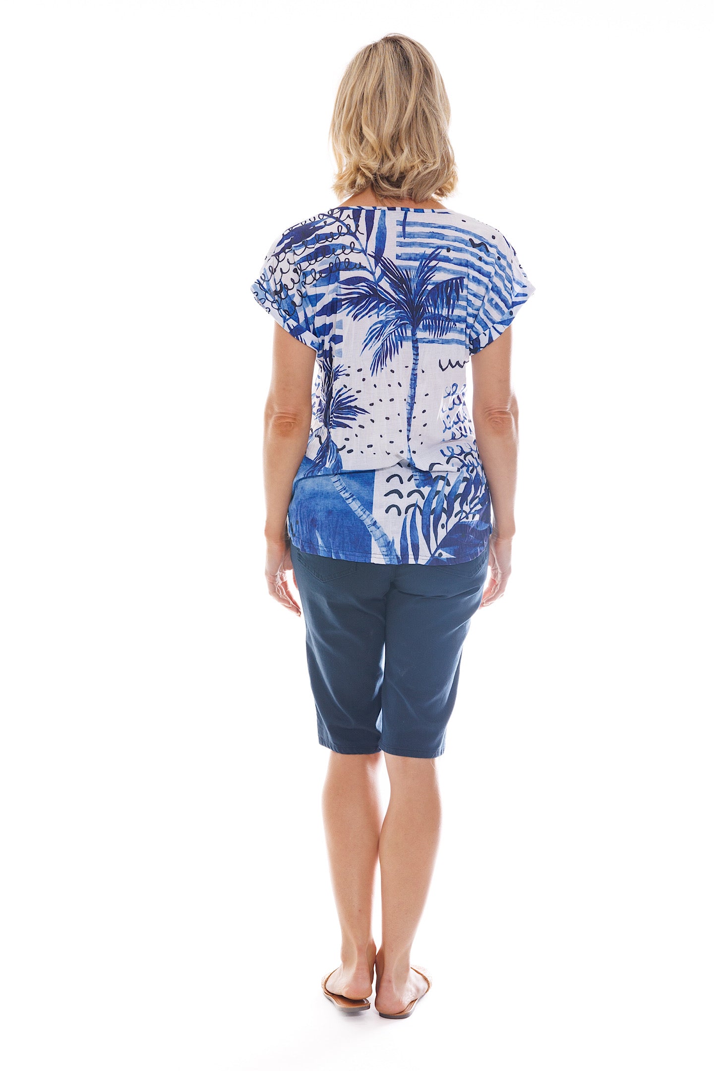 Cafe Latte V Neck Palm CLM433