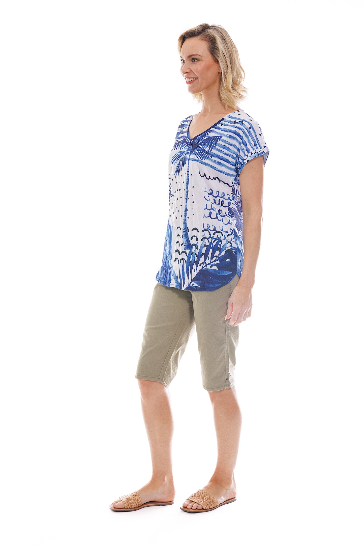 Cafe Latte V Neck Palm CLM433