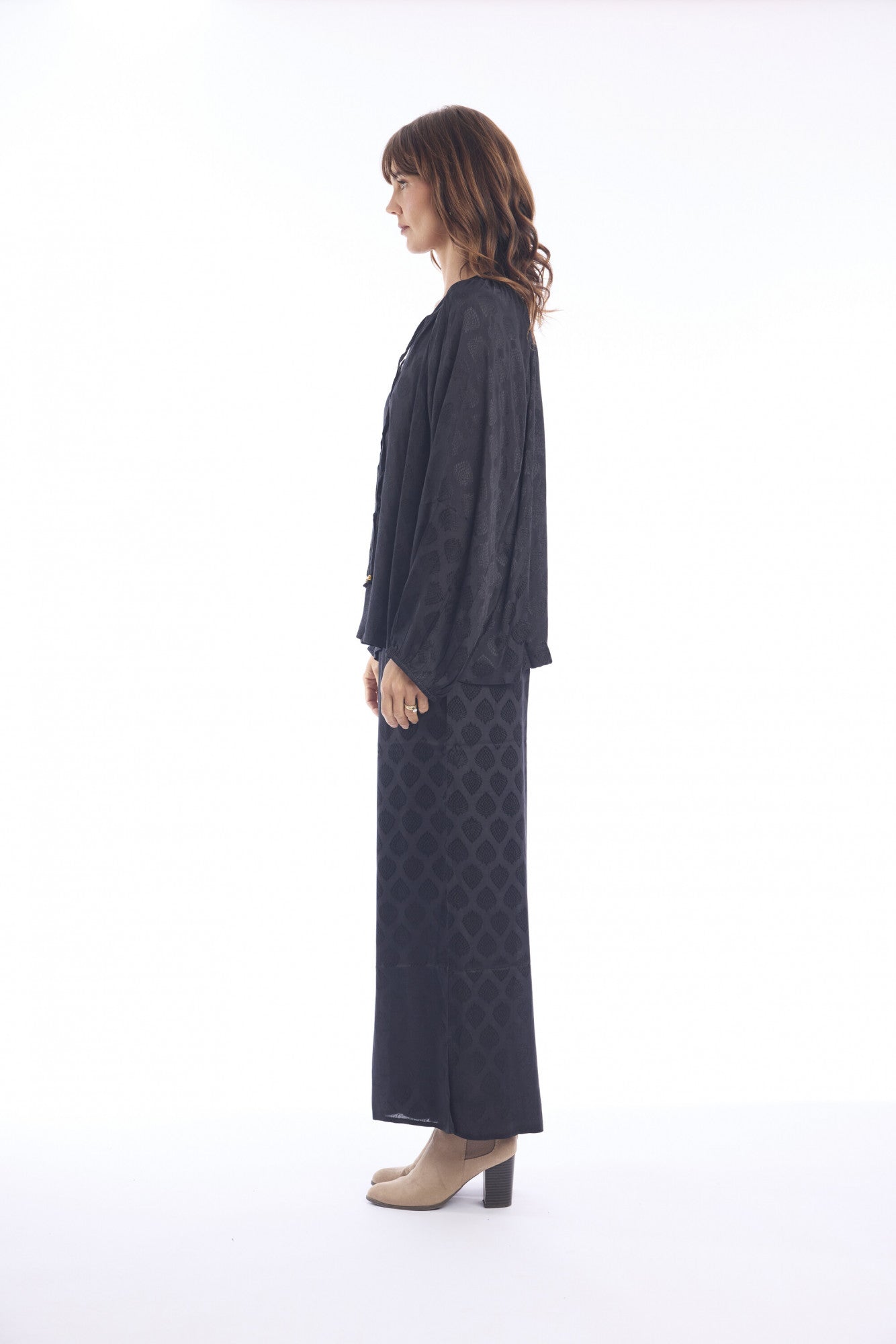 Escape Lux Black Shirt 52718
