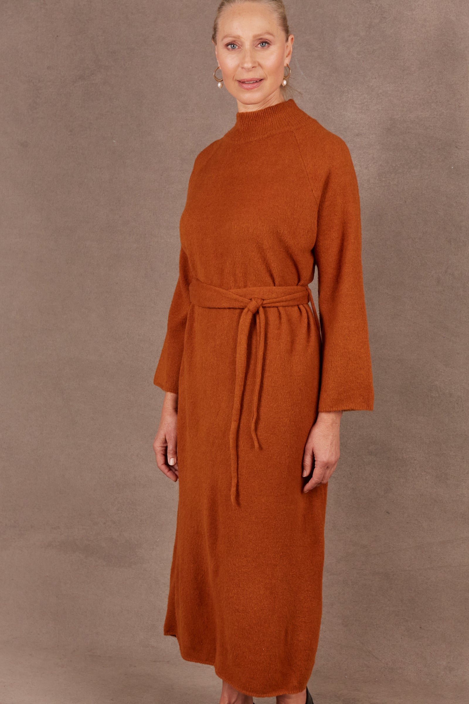 EB & IVE Paarl Tie Knit Dress Rust