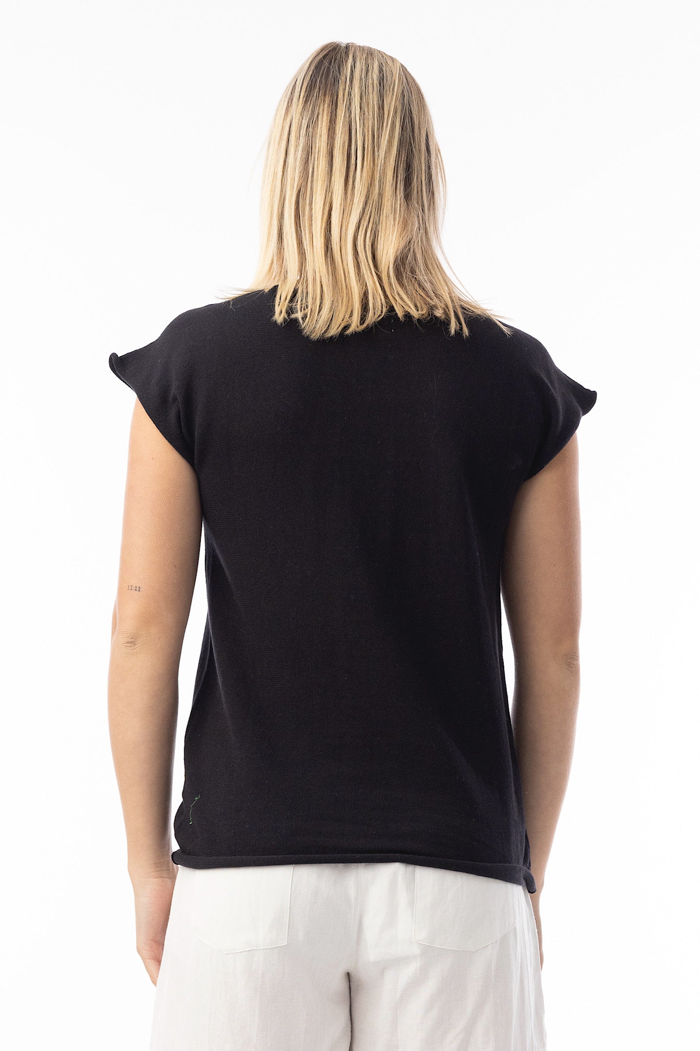 Orientique Black Boatneck 1317