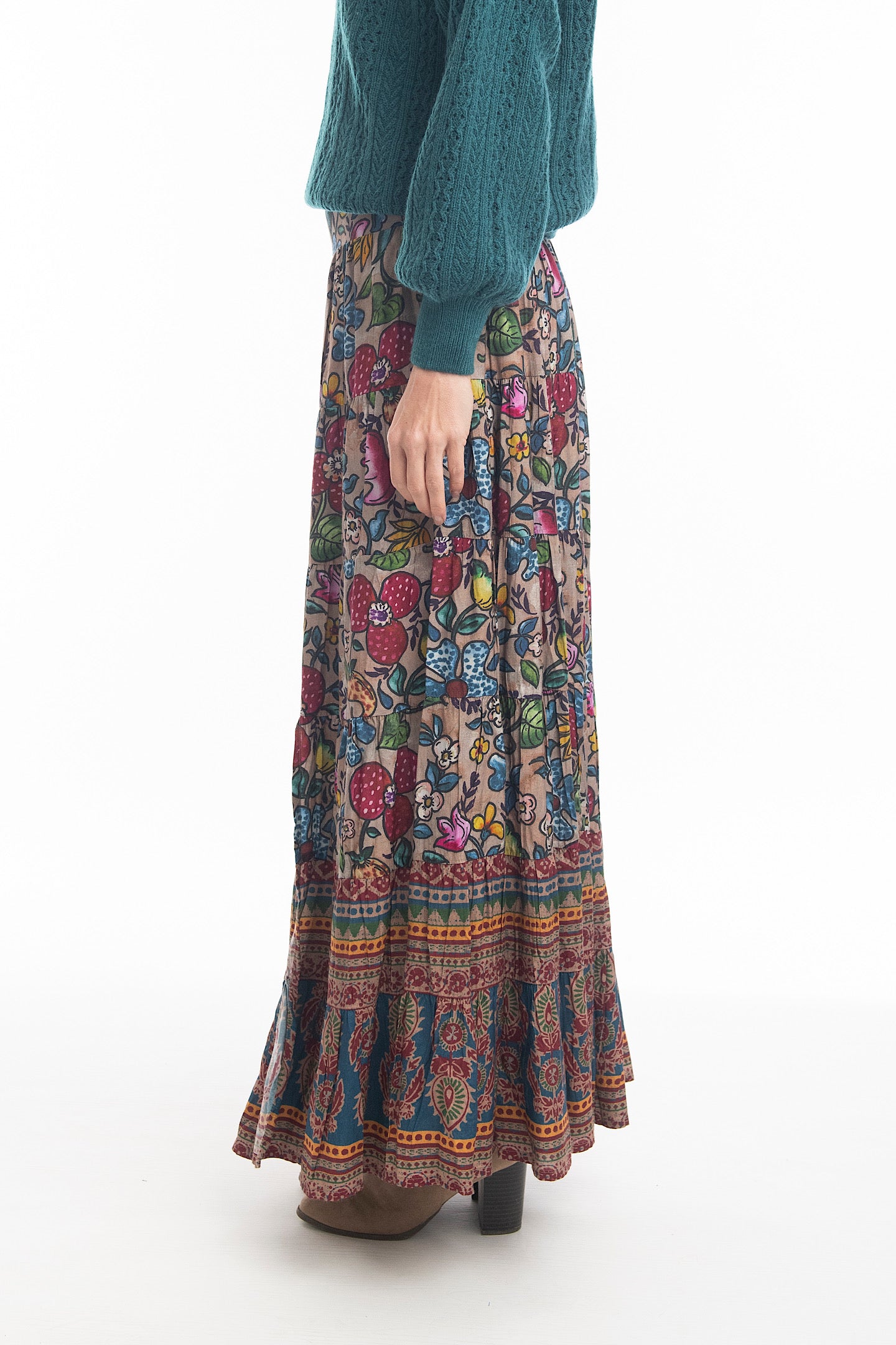 Escape Ajnak Skirt 3504
