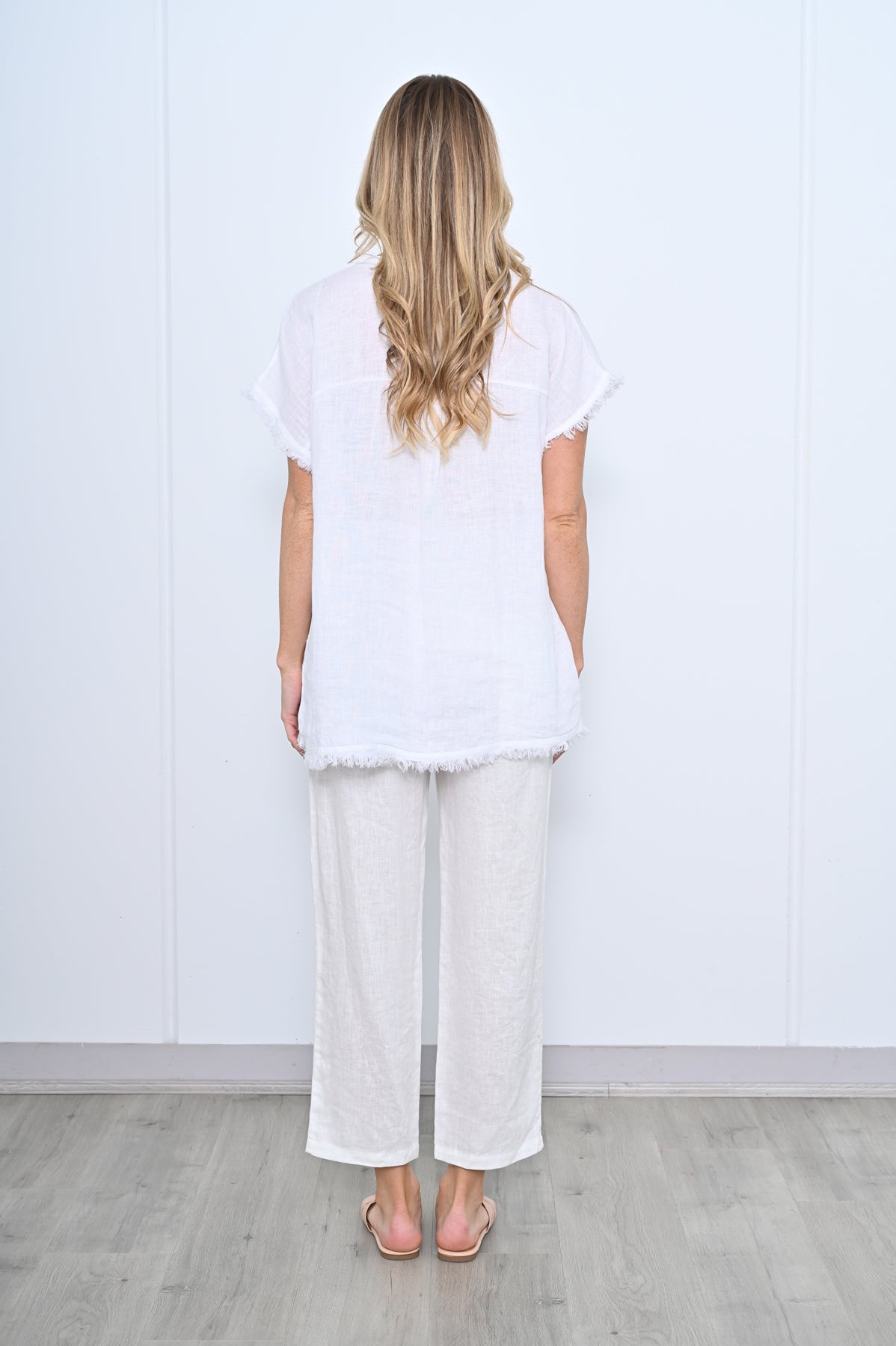 Cali & Co White  Fringe Top CA241313-1