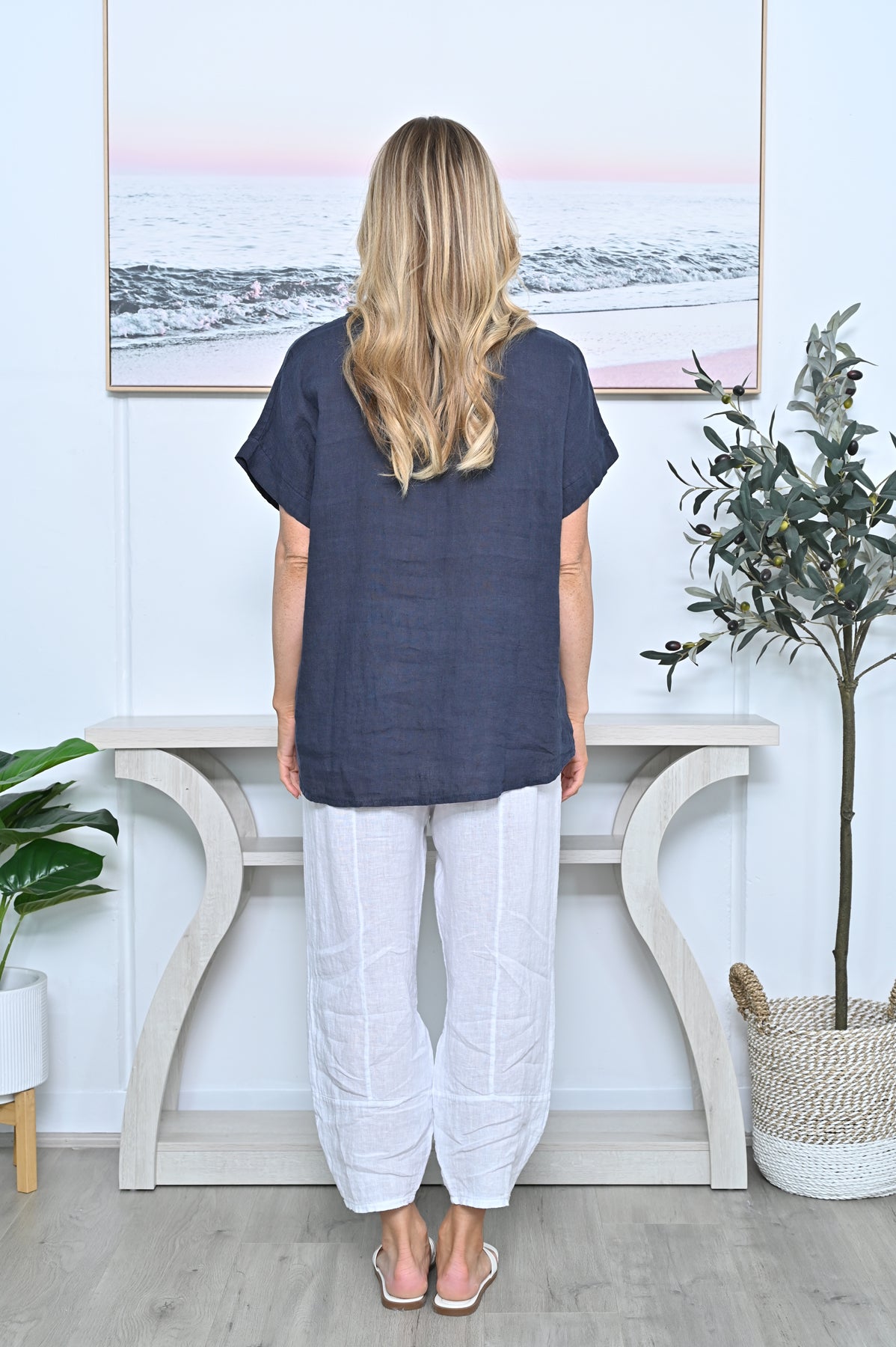 AE Luxe Navy Daisy AE37-NY