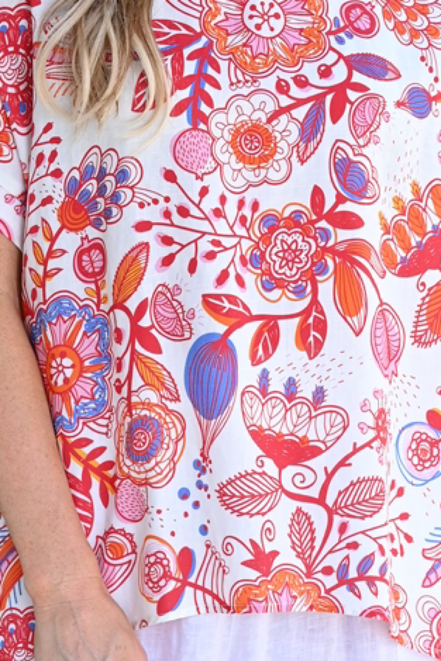 Cali & Co Red Floral CA24179-8