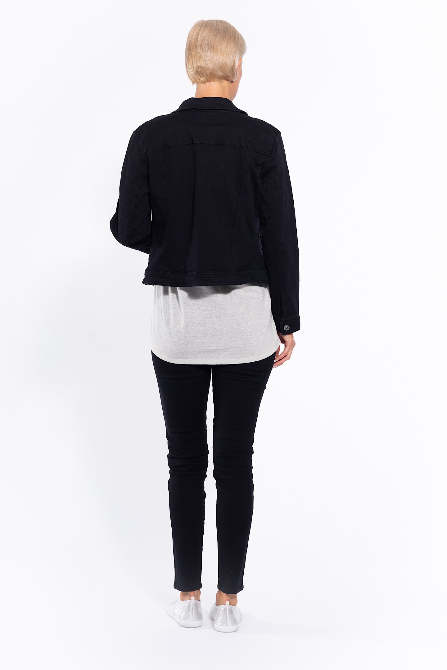 Cafe Latte Jacket Black CLM117